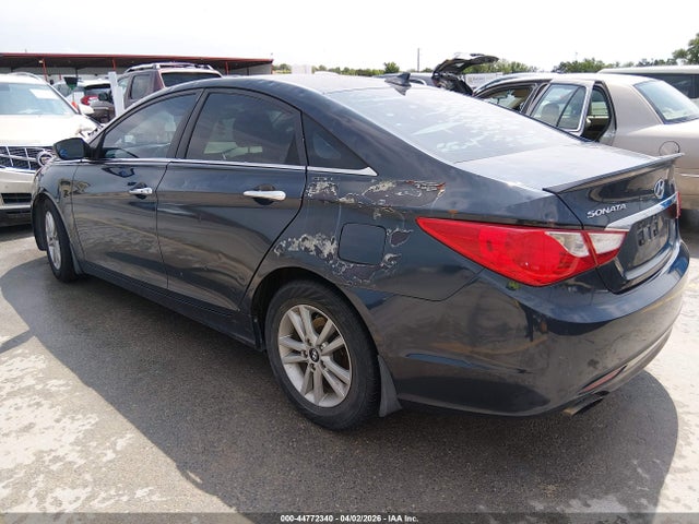 HYUNDAI SONATA SE - 3