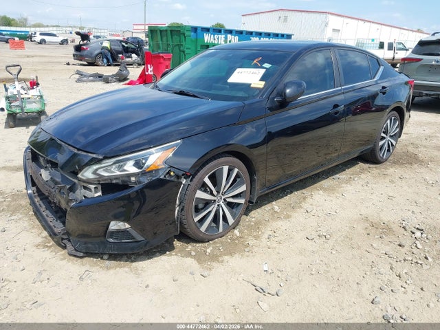 2020 Nissan ALTIMA SR FWD 照片 2