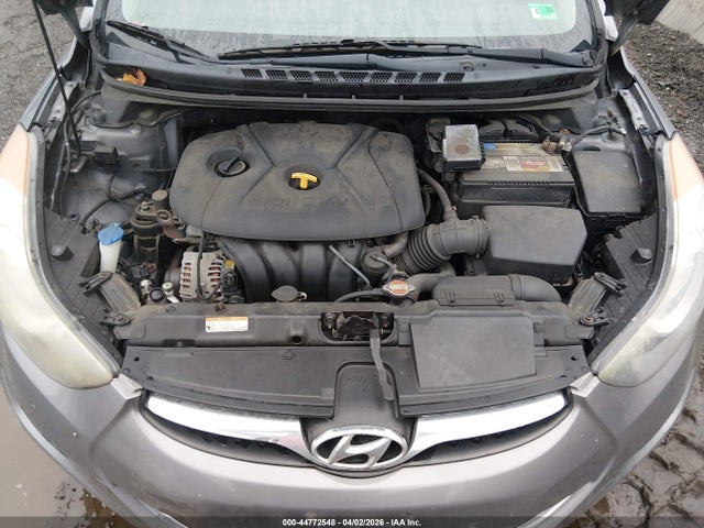 HYUNDAI ELANTRA GLS - 10