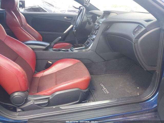 HYUNDAI GENESIS 3.8 BASE - 5