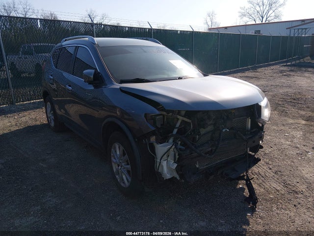 2017 NISSAN ROGUE SV