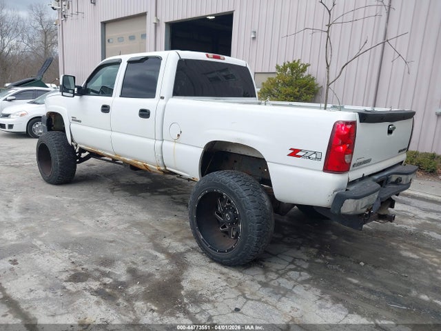 CHEVROLET SILVERADO 2500HD LT - 3