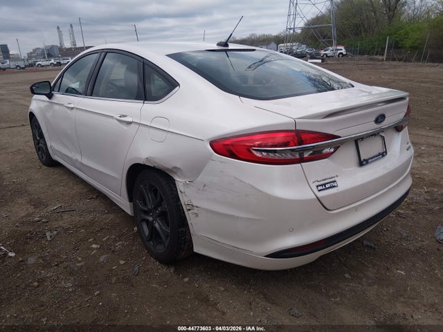 FORD FUSION SE - 3