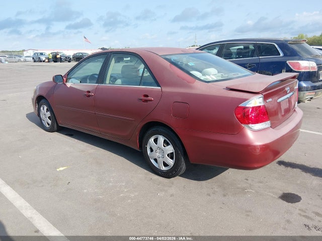 TOYOTA CAMRY - 3