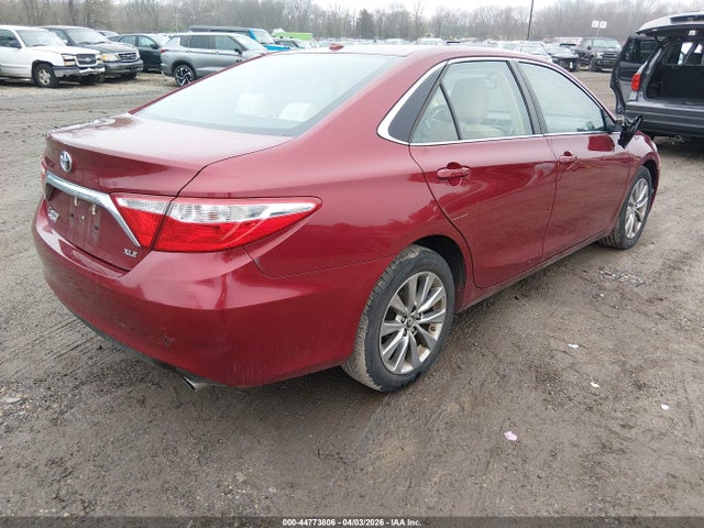 TOYOTA CAMRY - 4