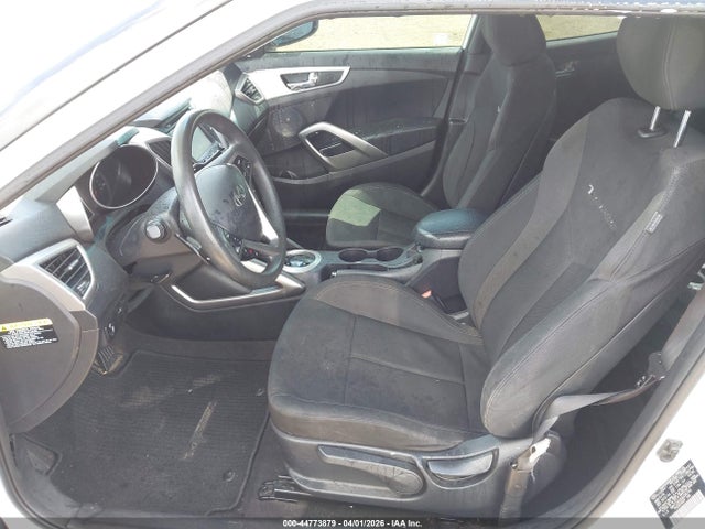 HYUNDAI VELOSTER - 5