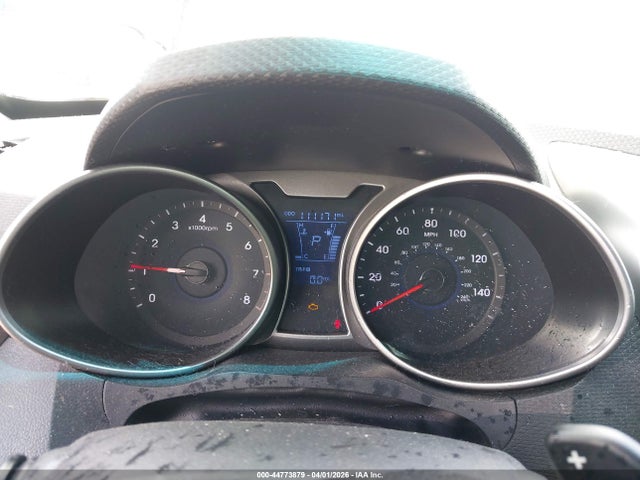 HYUNDAI VELOSTER - 7