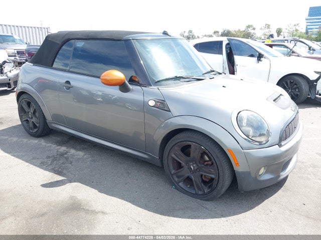 2010 MINI COOPER 