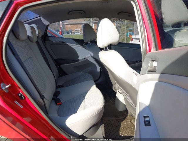 HYUNDAI ACCENT GLS - 8