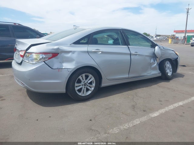 HYUNDAI SONATA GLS - 6