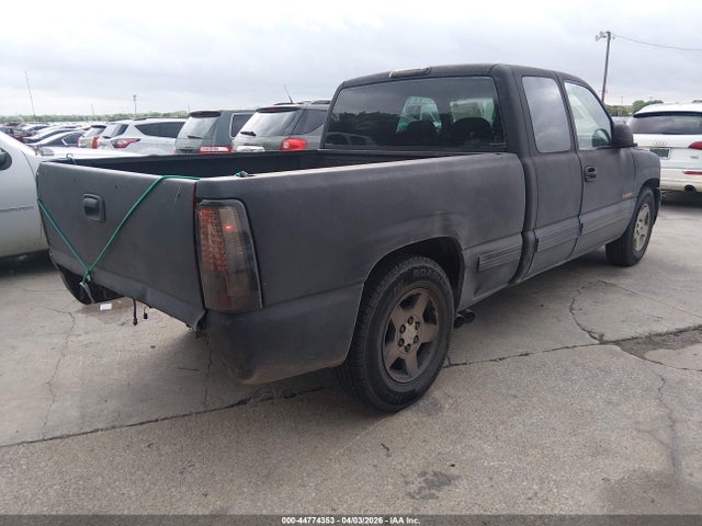 CHEVROLET SILVERADO 1500 LS - 4