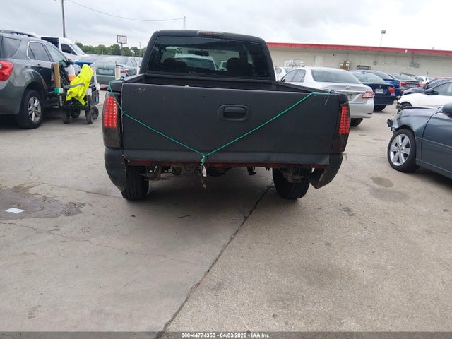 CHEVROLET SILVERADO 1500 LS - 6