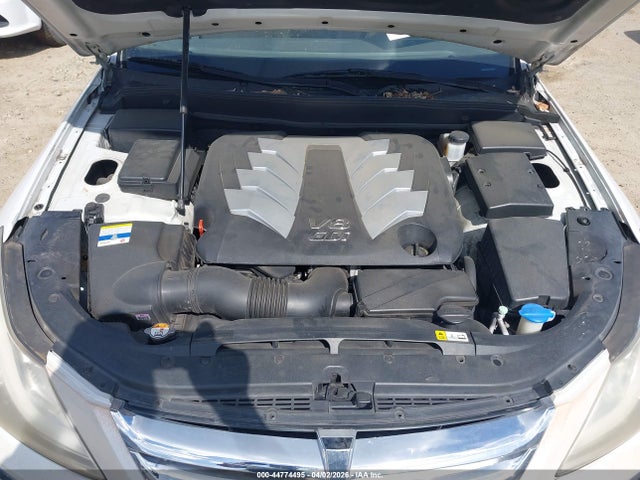 HYUNDAI GENESIS 5.0 - 10