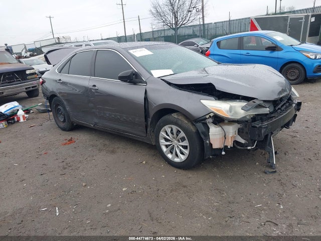 2016 TOYOTA CAMRY LE