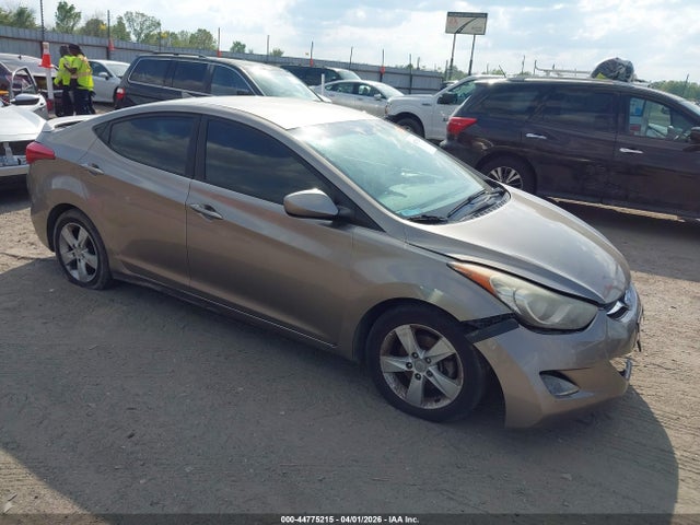 HYUNDAI ELANTRA GLS - 1