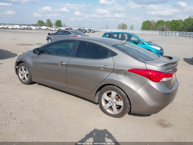 HYUNDAI ELANTRA GLS - 3