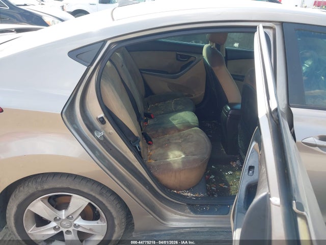 HYUNDAI ELANTRA GLS - 8