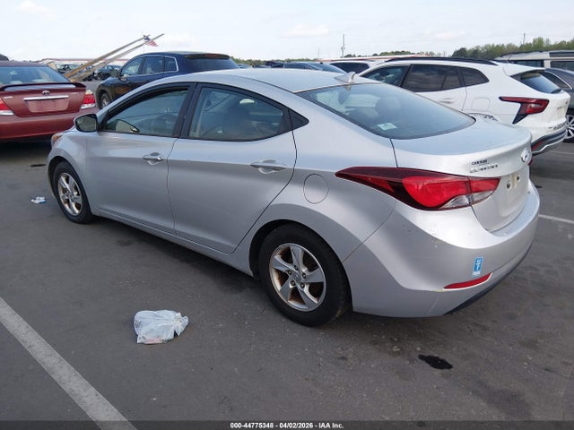 HYUNDAI ELANTRA SE - 3