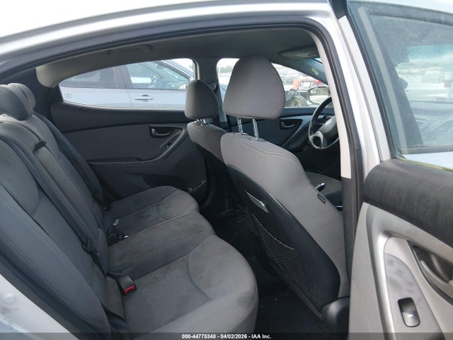 HYUNDAI ELANTRA SE - 8