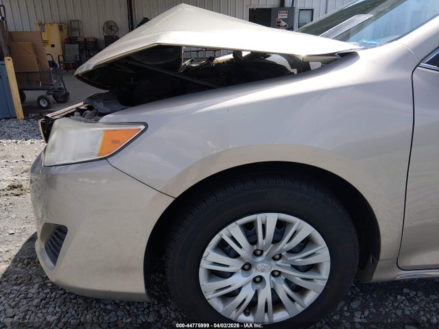 2014 Toyota CAMRY LE 照片 6