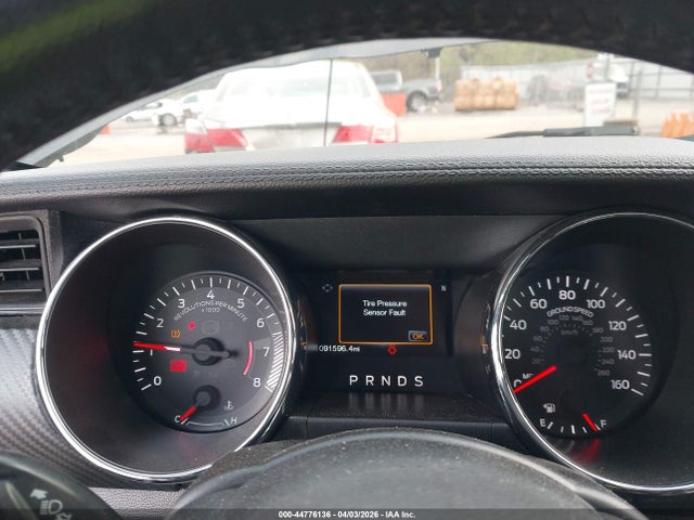 FORD MUSTANG V6 - 7