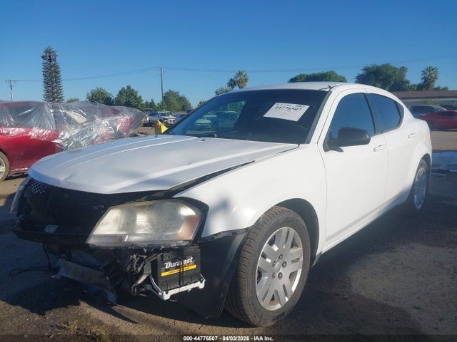 DODGE AVENGER SE V6 - 2