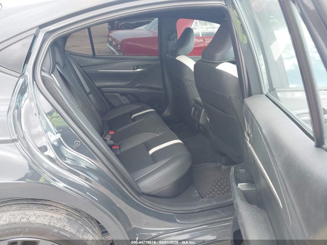صورة 8 لـ 2026 Toyota CAMRY SE
