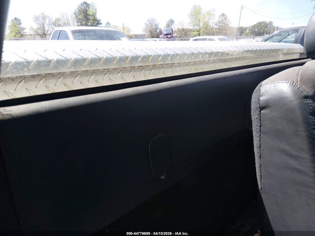 CHEVROLET SILVERADO 1500 - 8