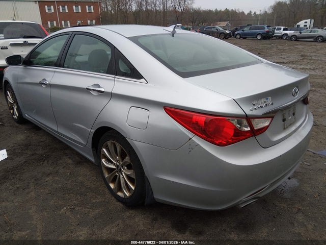 HYUNDAI SONATA SE - 3