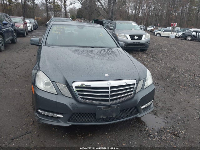 MERCEDES-BENZ E-CLASS - 6