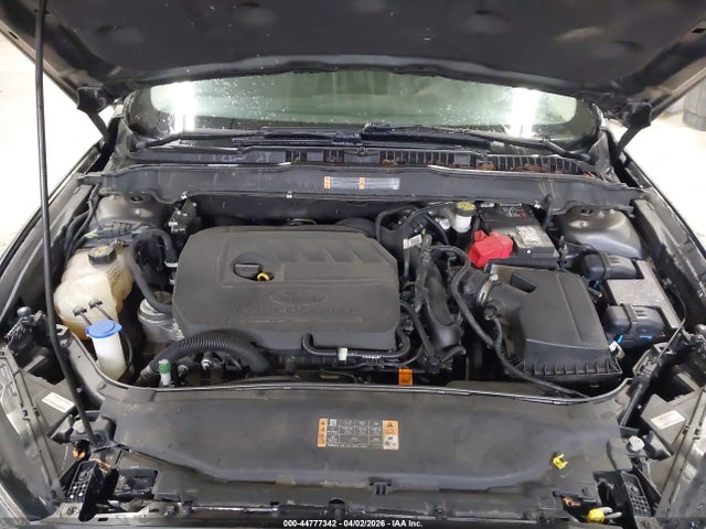 FORD FUSION SE - 10