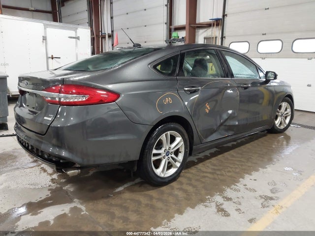 FORD FUSION SE - 4