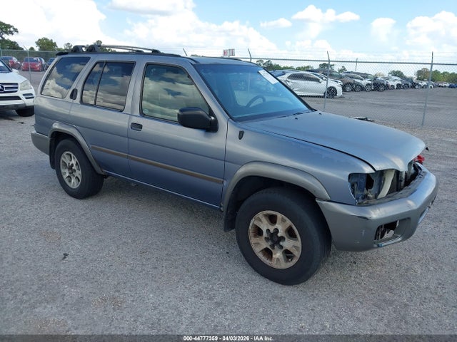 2001 NISSAN PATHFINDE SE