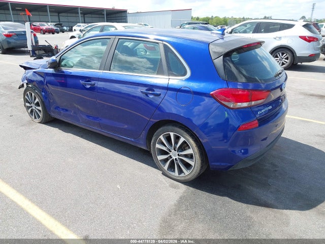 HYUNDAI ELANTRA GT - 3