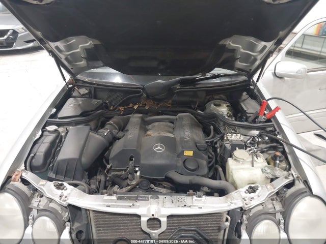 MERCEDES-BENZ E-CLASS - 10