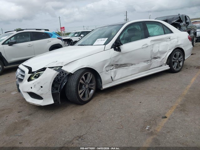 MERCEDES-BENZ E-CLASS - 2