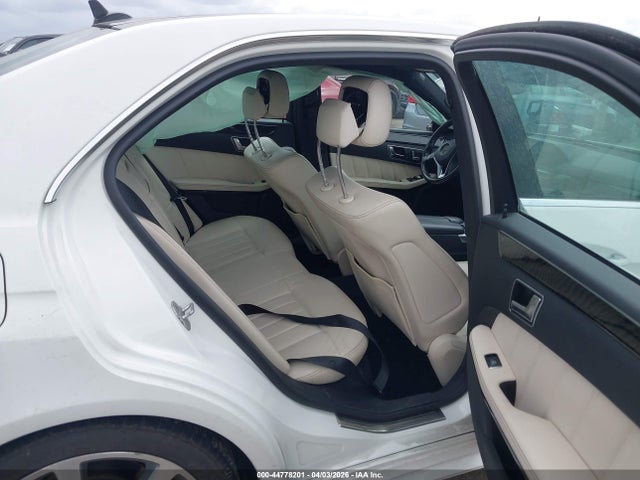 MERCEDES-BENZ E-CLASS - 8