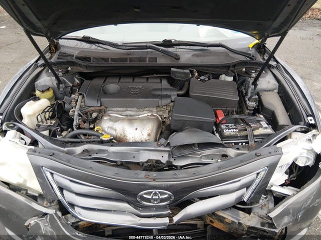 TOYOTA CAMRY - 10