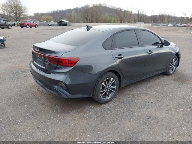 KIA FORTE LXS - 4