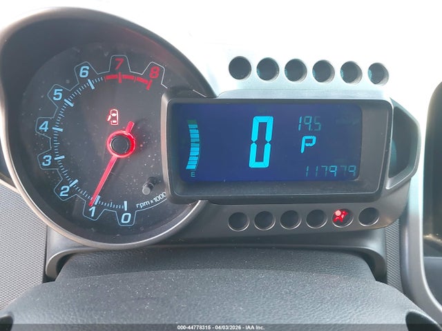 CHEVROLET SONIC 2LT - 7