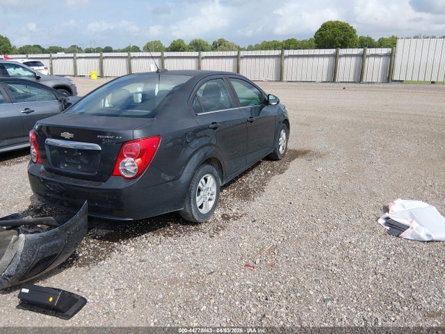 CHEVROLET SONIC LT AUTO - 4