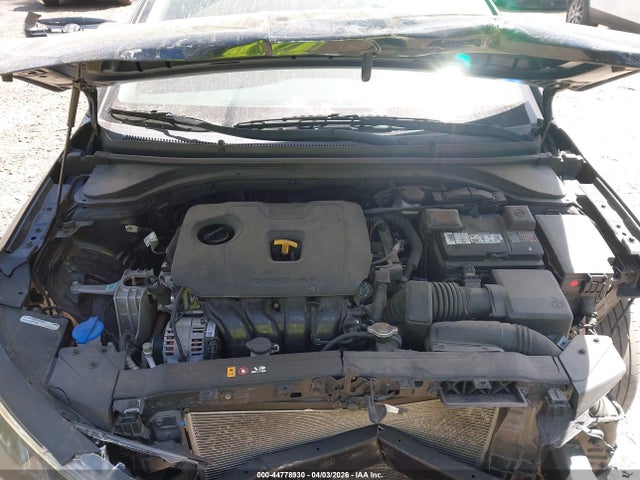 HYUNDAI ELANTRA SE - 10