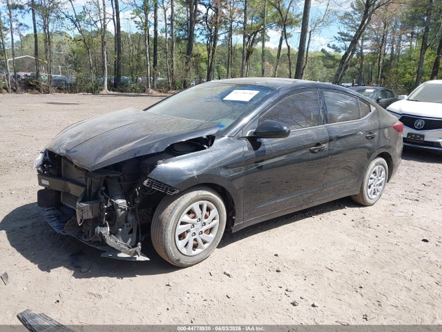 HYUNDAI ELANTRA SE - 2