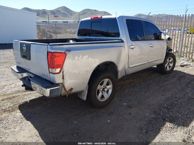 2004 Nissan TITAN SE — фото 4