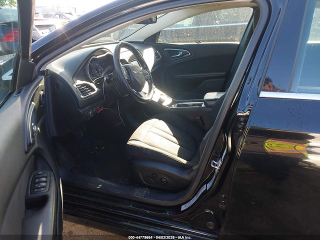 CHRYSLER 200 LIMITED - 5