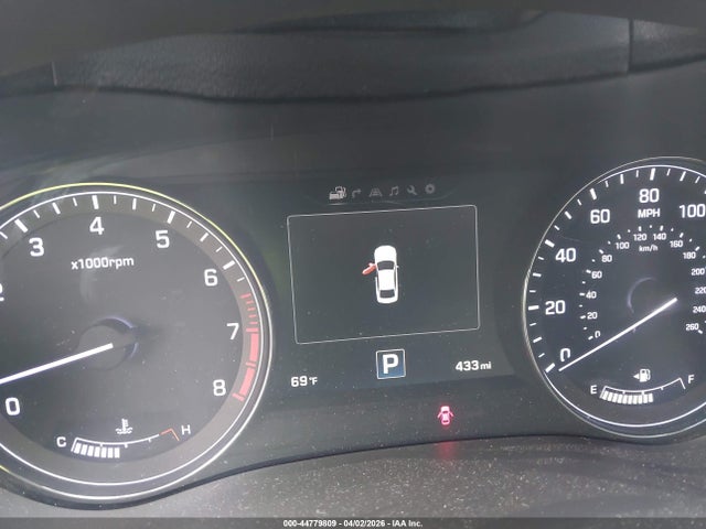 HYUNDAI GENESIS 5.0 - 7