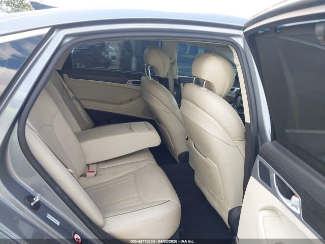 HYUNDAI GENESIS 5.0 - 8