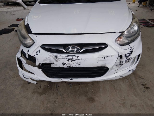 HYUNDAI ACCENT SE - 6