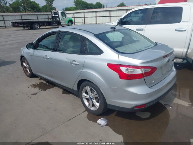 FORD FOCUS SE - 3