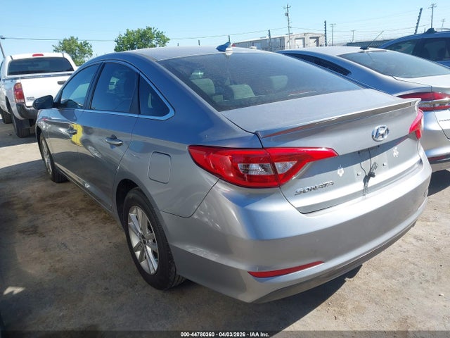 HYUNDAI SONATA SE - 3